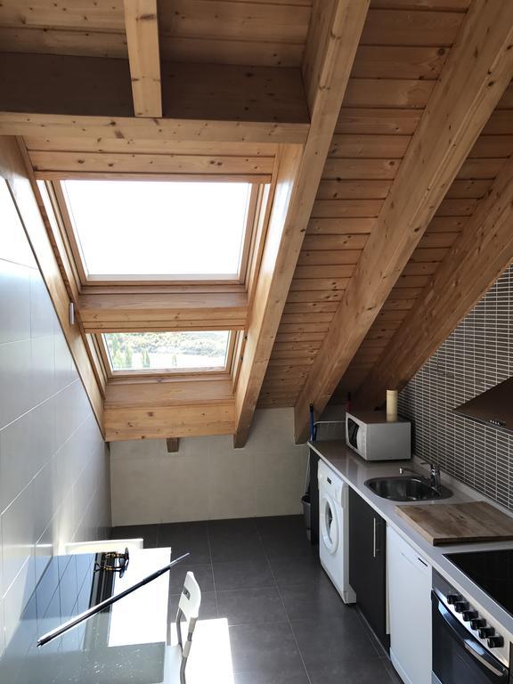 Atico Balcon De Jaca II Apartment Bagian luar foto