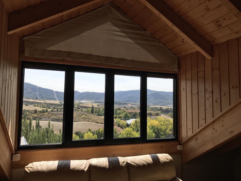 Atico Balcon De Jaca II Apartment Bagian luar foto